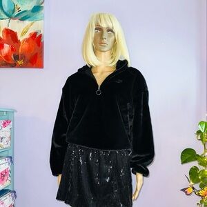 Puma fuzzy crop sweater